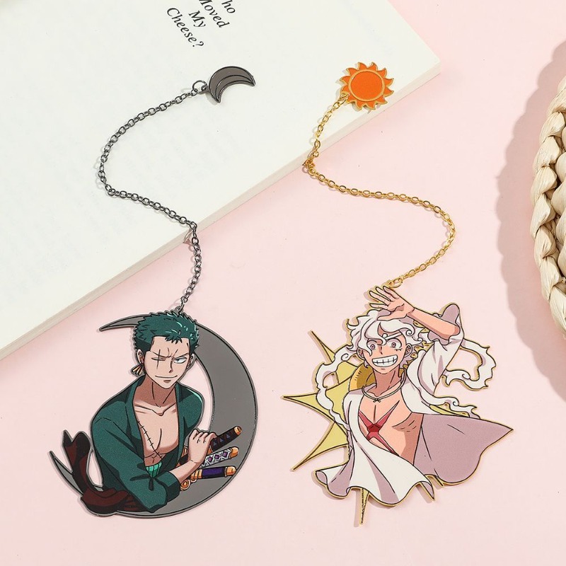 One Piece Roronoa Zoro white h - огляд і ціна Cosplay Prop Book