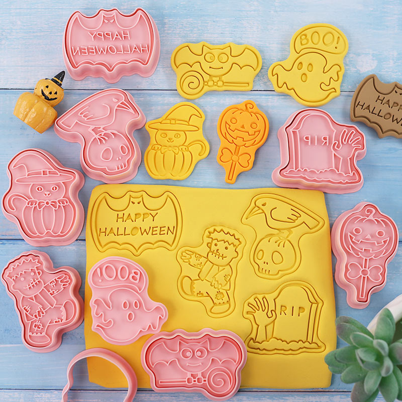 Halloween Cookie Stamp Cutters - огляд і ціна Cosplay Bat Prop